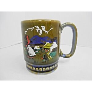 Vintage Wade Irish Porcelain Coffee / Tea Mug "Ireland" Country Landscape 12 oz